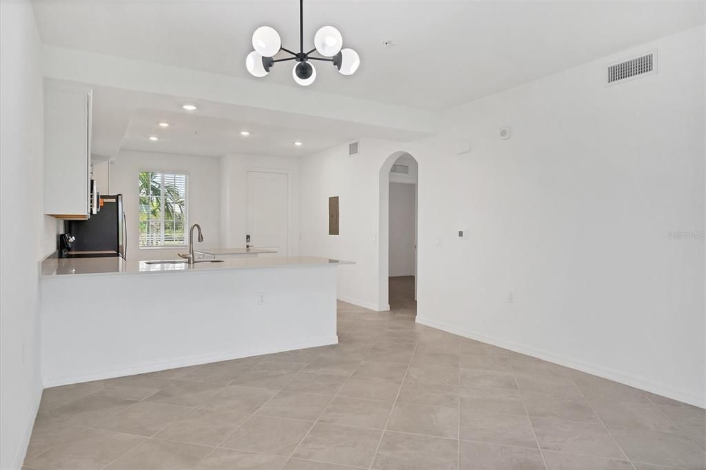 For Rent: $2,295 (2 beds, 2 baths, 1120 Square Feet)