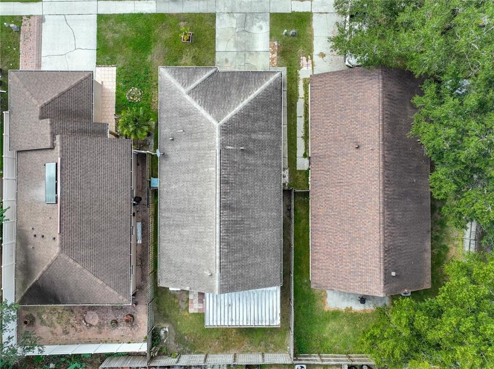 На продажу: $329,999 (3 спален, 2 ванн, 1303 Квадратных фут)