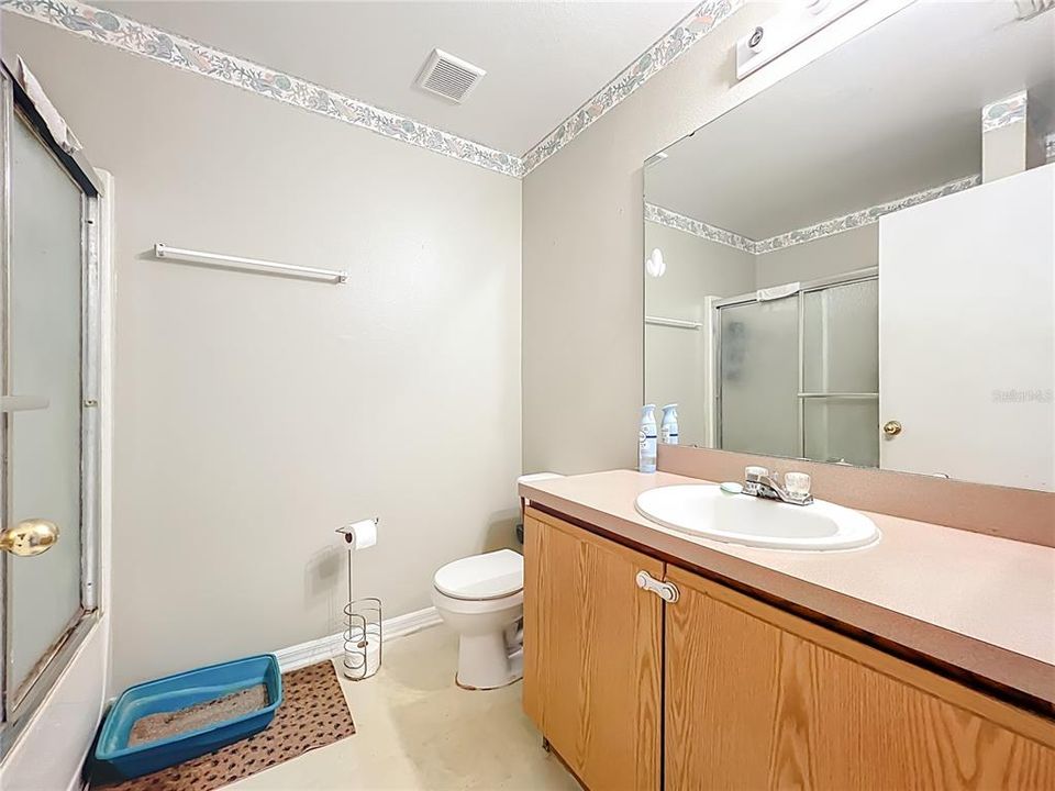 На продажу: $329,999 (3 спален, 2 ванн, 1303 Квадратных фут)