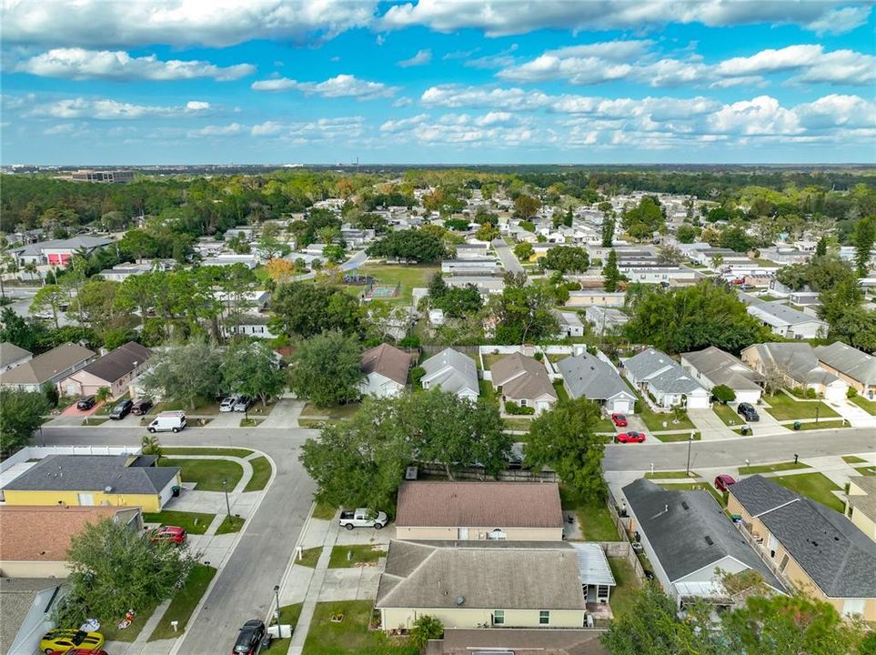 На продажу: $329,999 (3 спален, 2 ванн, 1303 Квадратных фут)