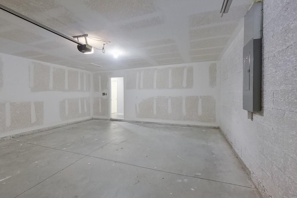 В аренду: $1,665 (4 спален, 2 ванн, 1449 Квадратных фут)