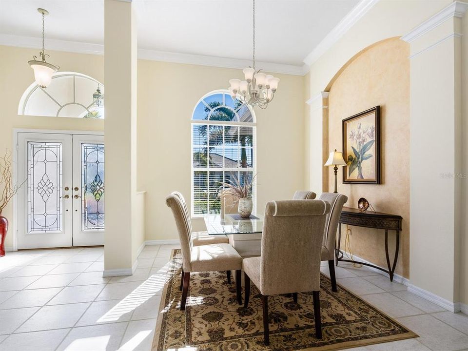 For Sale: $697,000 (3 beds, 2 baths, 2478 Square Feet)