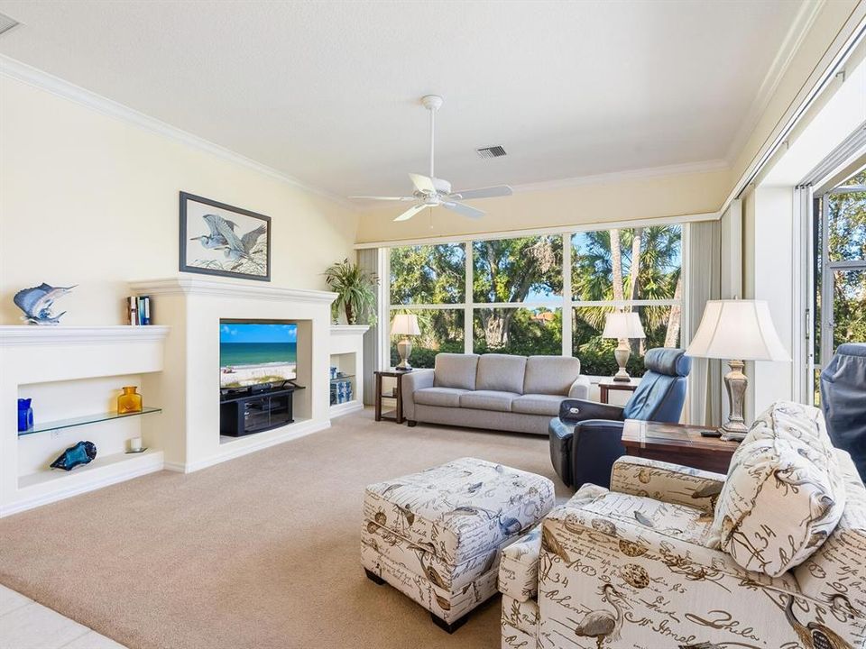 For Sale: $697,000 (3 beds, 2 baths, 2478 Square Feet)