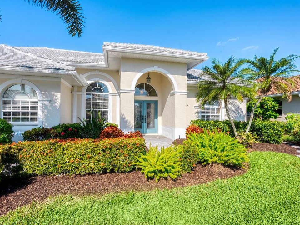 For Sale: $697,000 (3 beds, 2 baths, 2478 Square Feet)