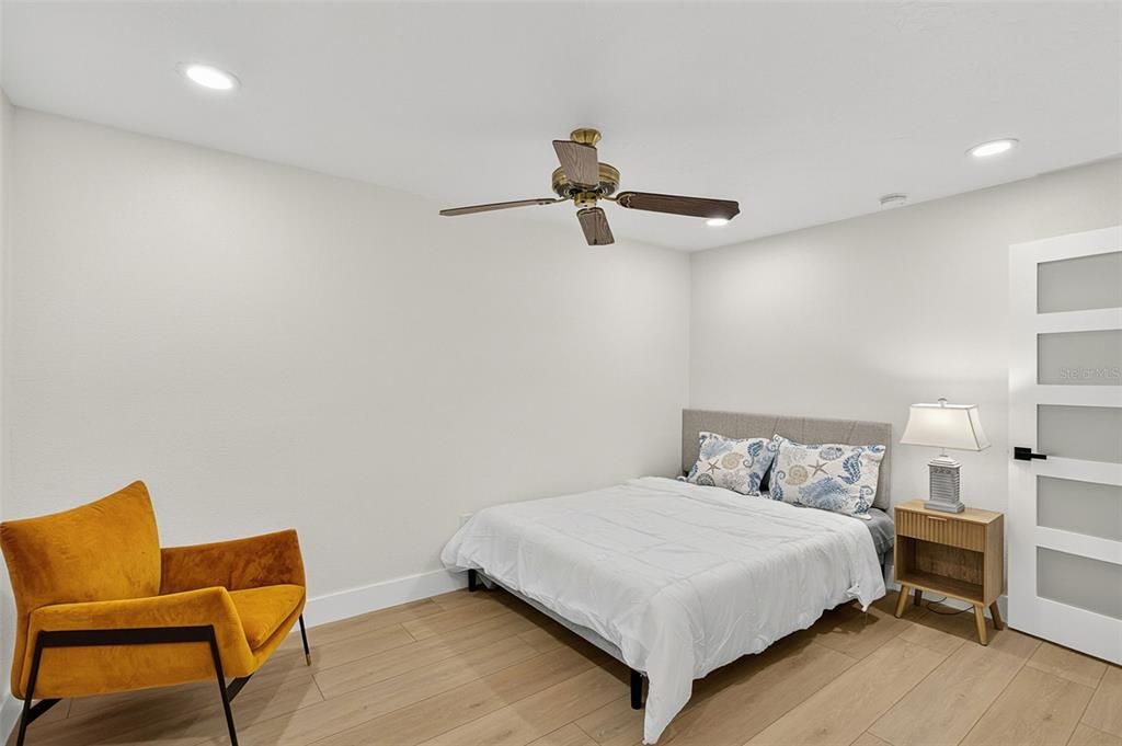 En Venta: $1,599,900 (3 camas, 3 baños, 2558 Pies cuadrados)