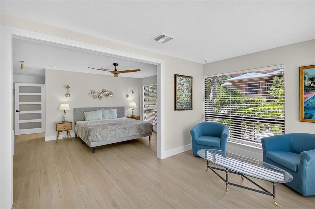 En Venta: $1,599,900 (3 camas, 3 baños, 2558 Pies cuadrados)