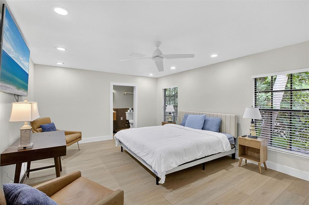 En Venta: $1,599,900 (3 camas, 3 baños, 2558 Pies cuadrados)