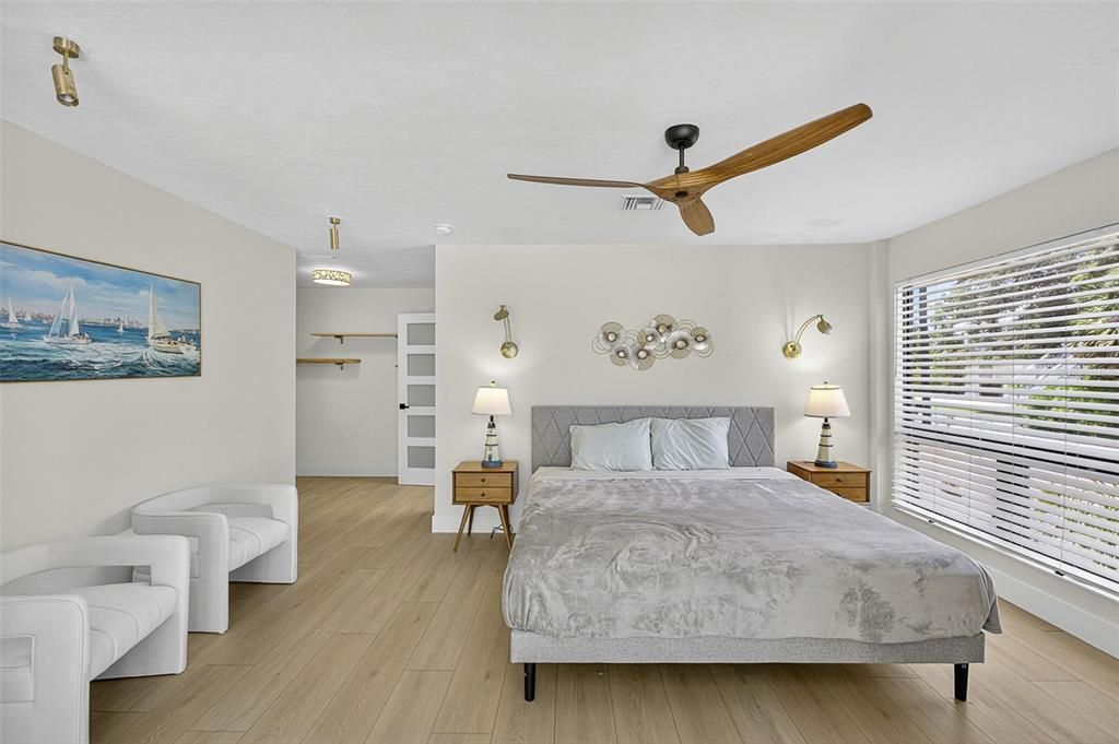 En Venta: $1,599,900 (3 camas, 3 baños, 2558 Pies cuadrados)