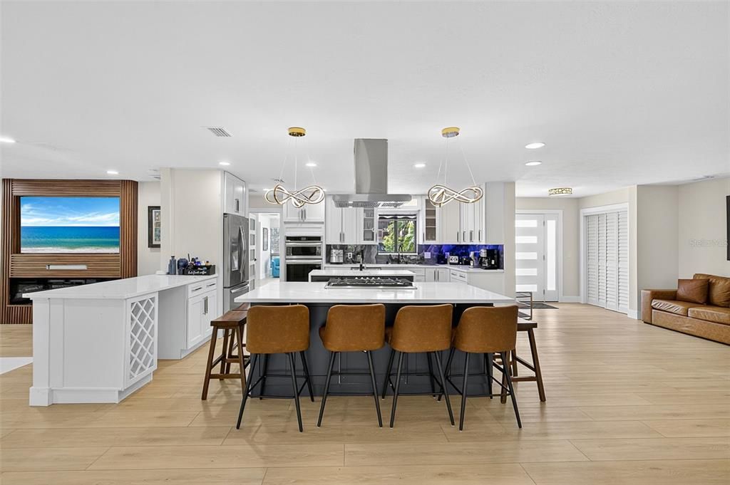 En Venta: $1,599,900 (3 camas, 3 baños, 2558 Pies cuadrados)