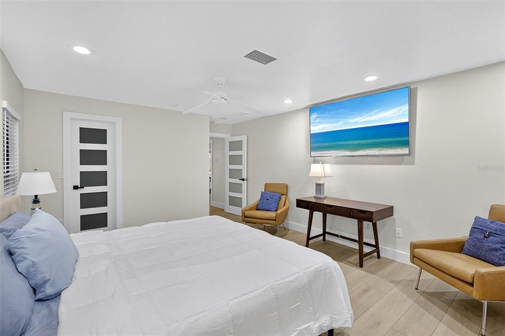 En Venta: $1,599,900 (3 camas, 3 baños, 2558 Pies cuadrados)