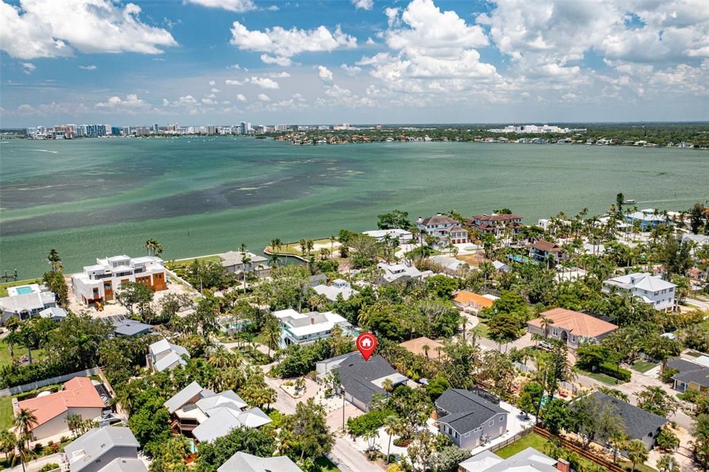 En Venta: $1,599,900 (3 camas, 3 baños, 2558 Pies cuadrados)