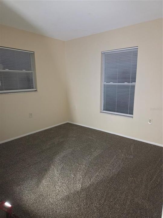 待售: $239,999 (2 贝兹, 1 浴室, 846 平方英尺)