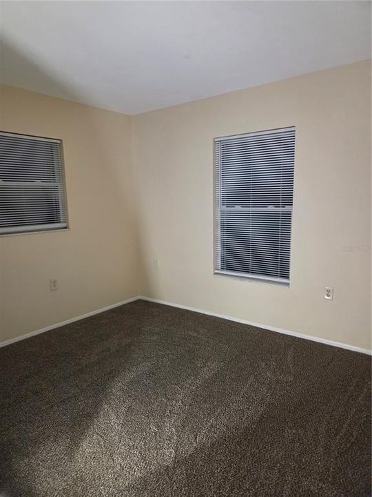 待售: $239,999 (2 贝兹, 1 浴室, 846 平方英尺)