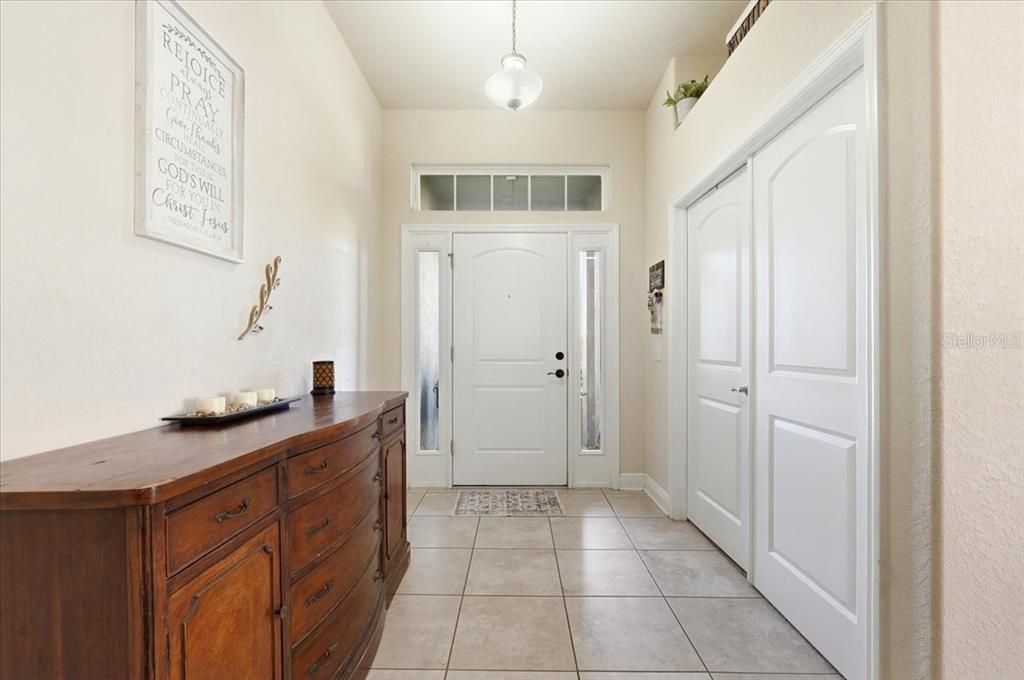 待售: $314,900 (4 贝兹, 2 浴室, 1860 平方英尺)