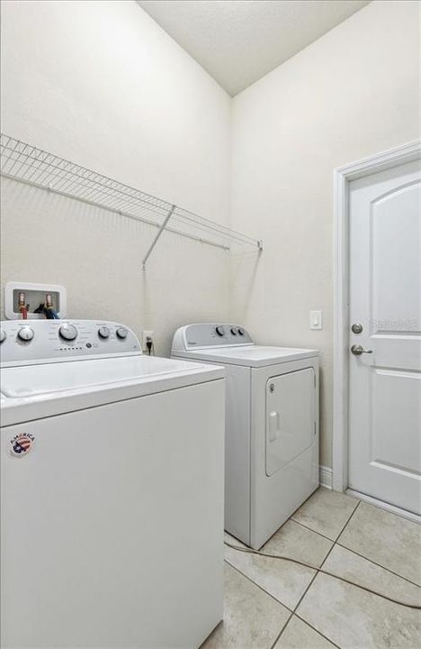 待售: $314,900 (4 贝兹, 2 浴室, 1860 平方英尺)