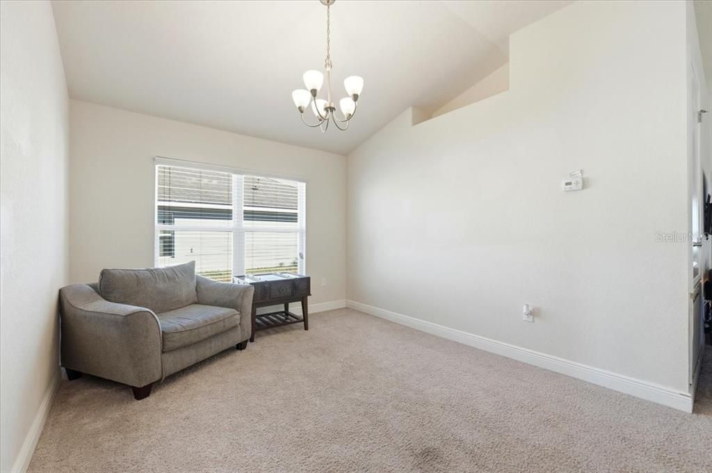 待售: $314,900 (4 贝兹, 2 浴室, 1860 平方英尺)