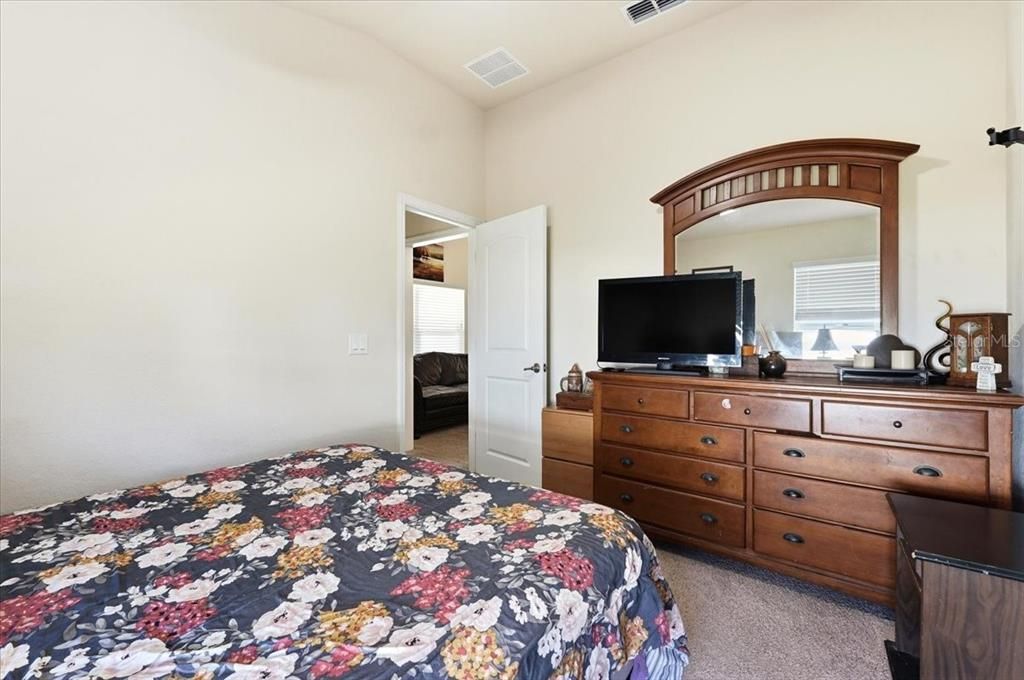 待售: $314,900 (4 贝兹, 2 浴室, 1860 平方英尺)