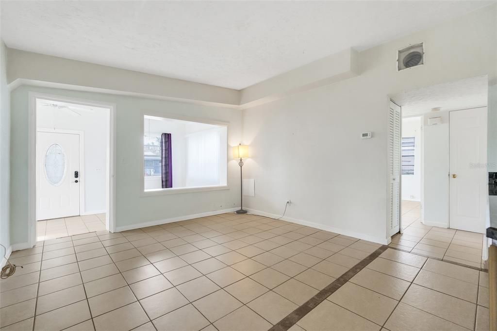 For Sale: $360,000 (5 beds, 3 baths, 2003 Square Feet)