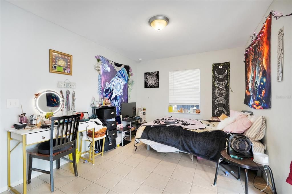 For Sale: $360,000 (5 beds, 3 baths, 2003 Square Feet)