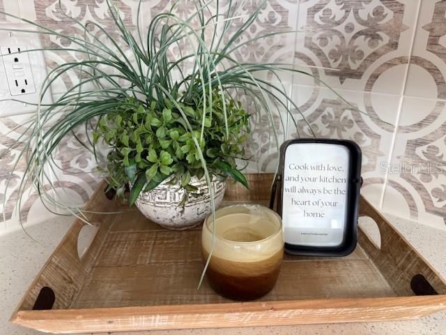 待售: $289,900 (3 贝兹, 2 浴室, 2026 平方英尺)