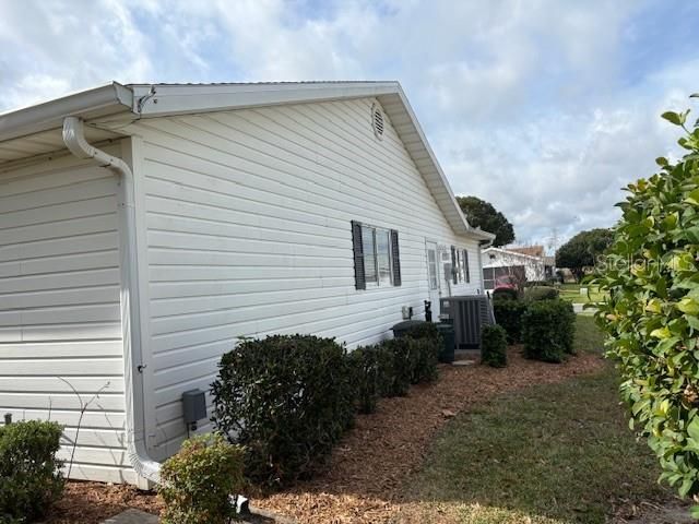 待售: $289,900 (3 贝兹, 2 浴室, 2026 平方英尺)