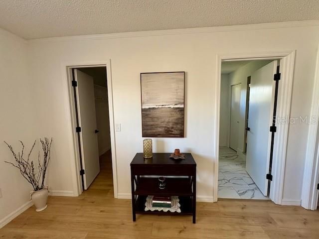 待售: $289,900 (3 贝兹, 2 浴室, 2026 平方英尺)