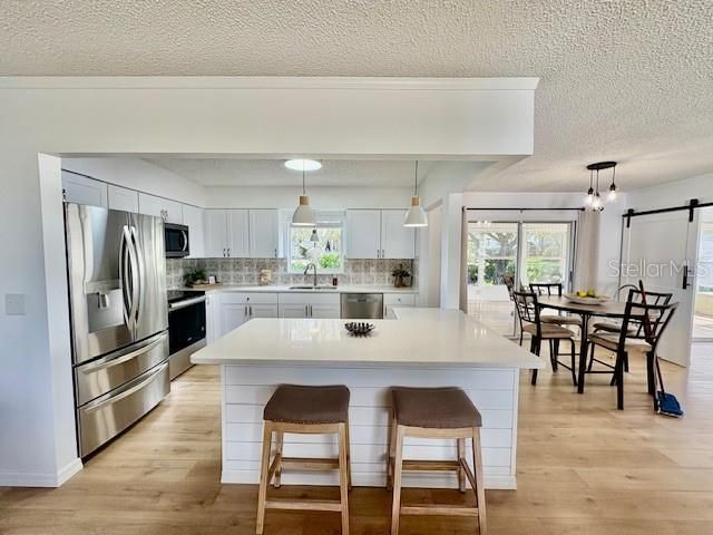 待售: $289,900 (3 贝兹, 2 浴室, 2026 平方英尺)