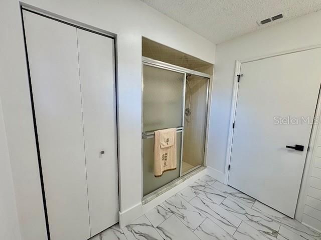 待售: $289,900 (3 贝兹, 2 浴室, 2026 平方英尺)