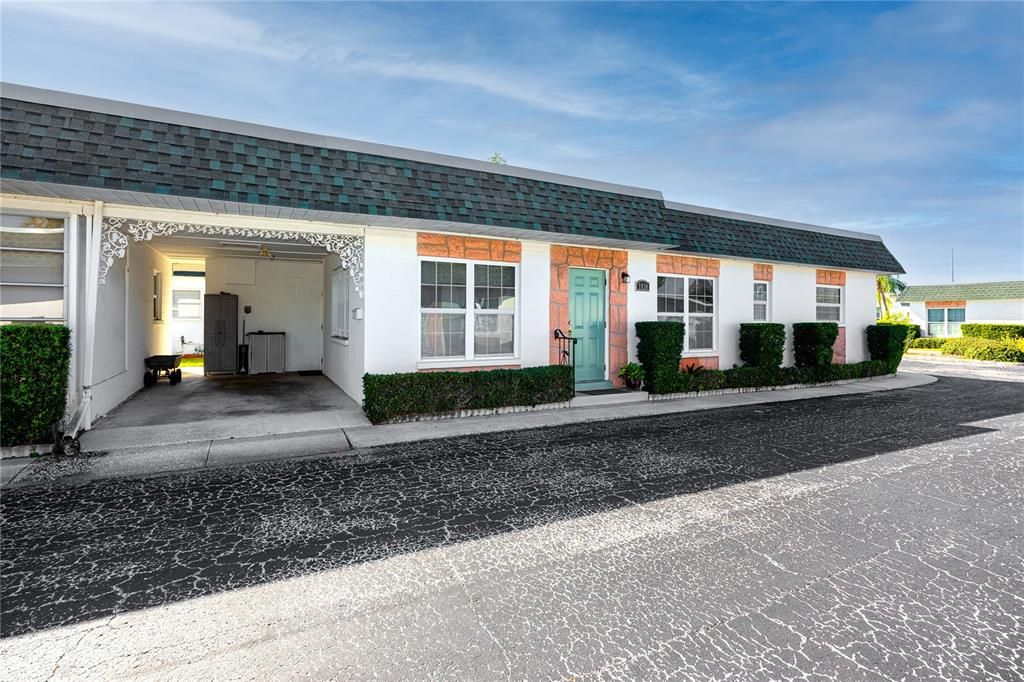 待售: $220,000 (2 贝兹, 2 浴室, 1060 平方英尺)