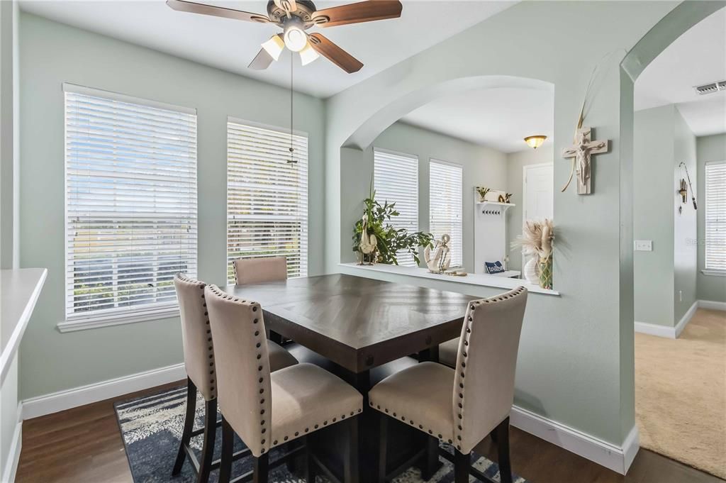 En Venta: $275,000 (3 camas, 2 baños, 1855 Pies cuadrados)