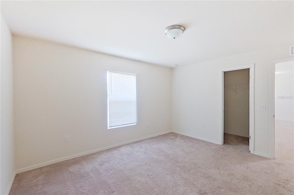 В аренду: $1,685 (4 спален, 2 ванн, 1400 Квадратных фут)