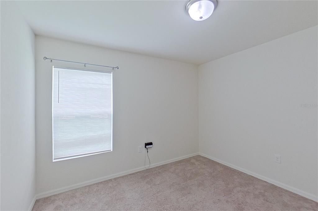 В аренду: $1,685 (4 спален, 2 ванн, 1400 Квадратных фут)