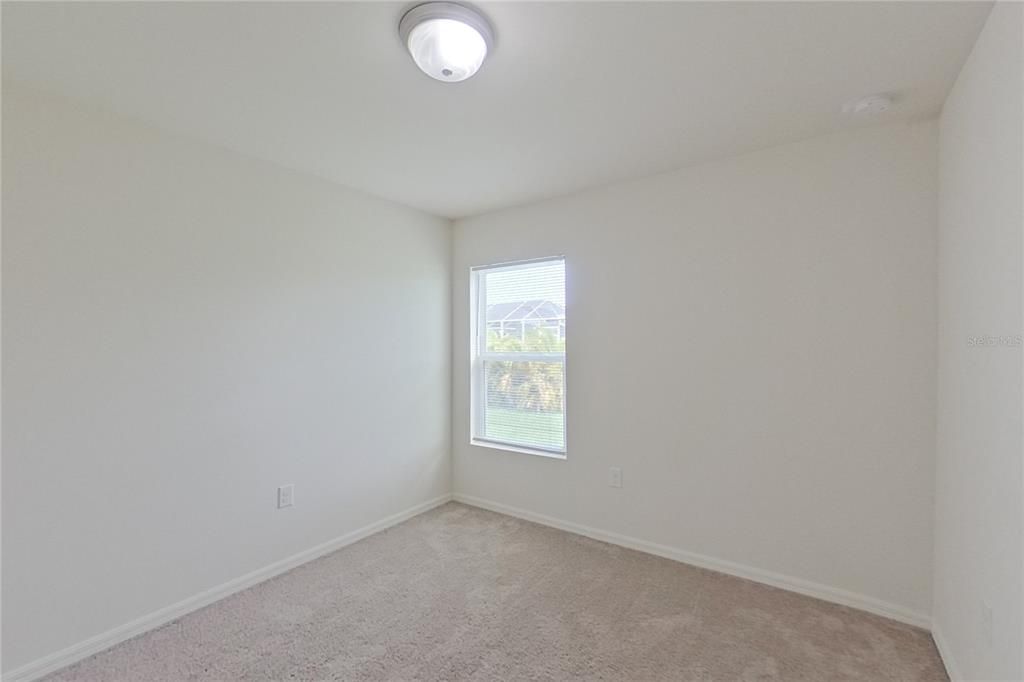 В аренду: $1,685 (4 спален, 2 ванн, 1400 Квадратных фут)