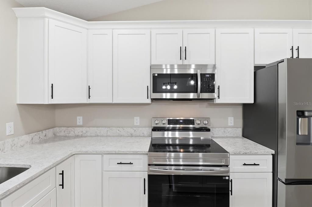 待售: $299,900 (3 贝兹, 2 浴室, 1461 平方英尺)