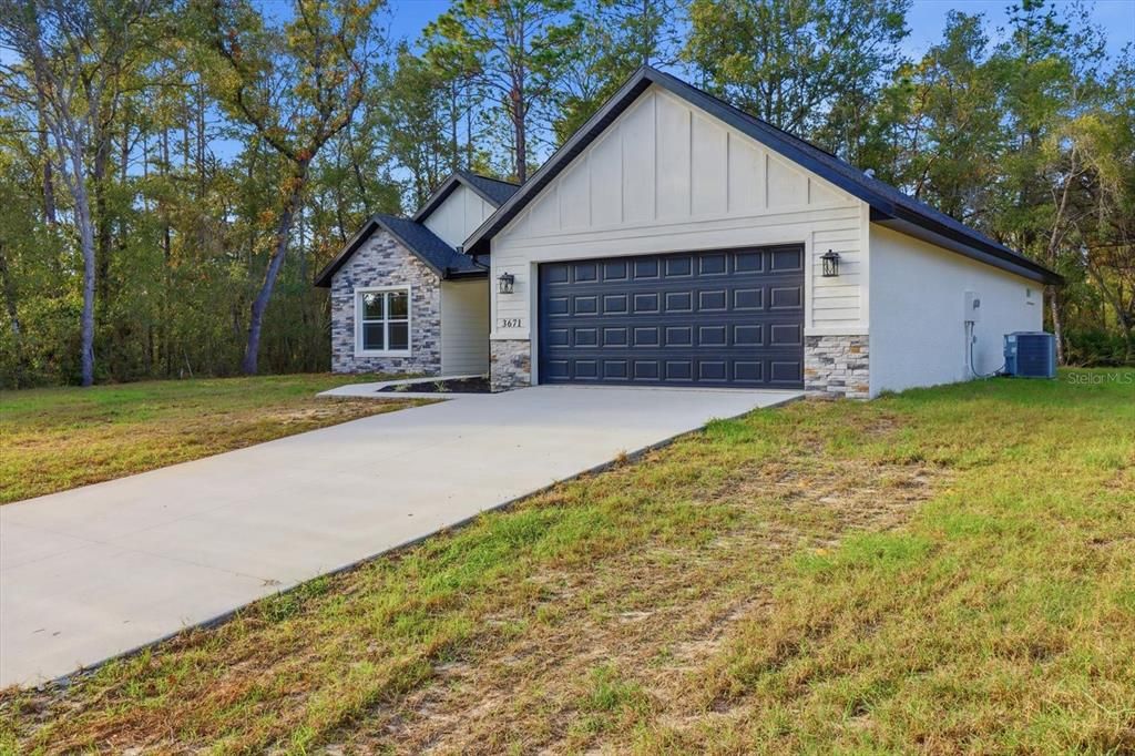 待售: $299,900 (3 贝兹, 2 浴室, 1461 平方英尺)