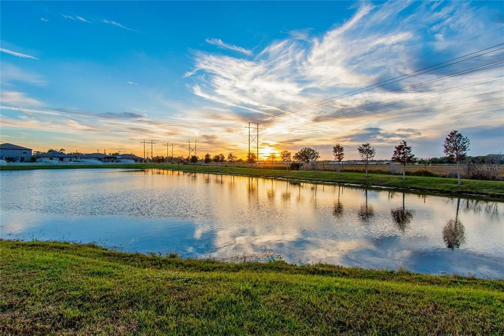 En Venta: $319,900 (3 camas, 2 baños, 1451 Pies cuadrados)