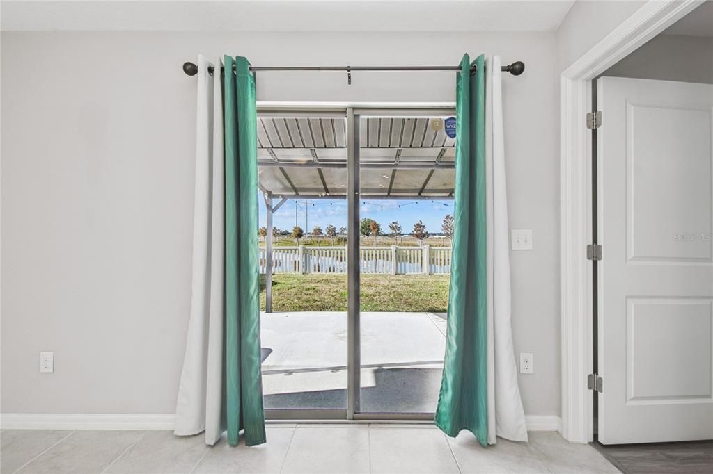 En Venta: $319,900 (3 camas, 2 baños, 1451 Pies cuadrados)