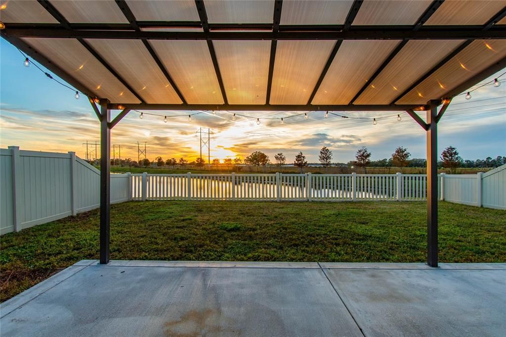 En Venta: $319,900 (3 camas, 2 baños, 1451 Pies cuadrados)