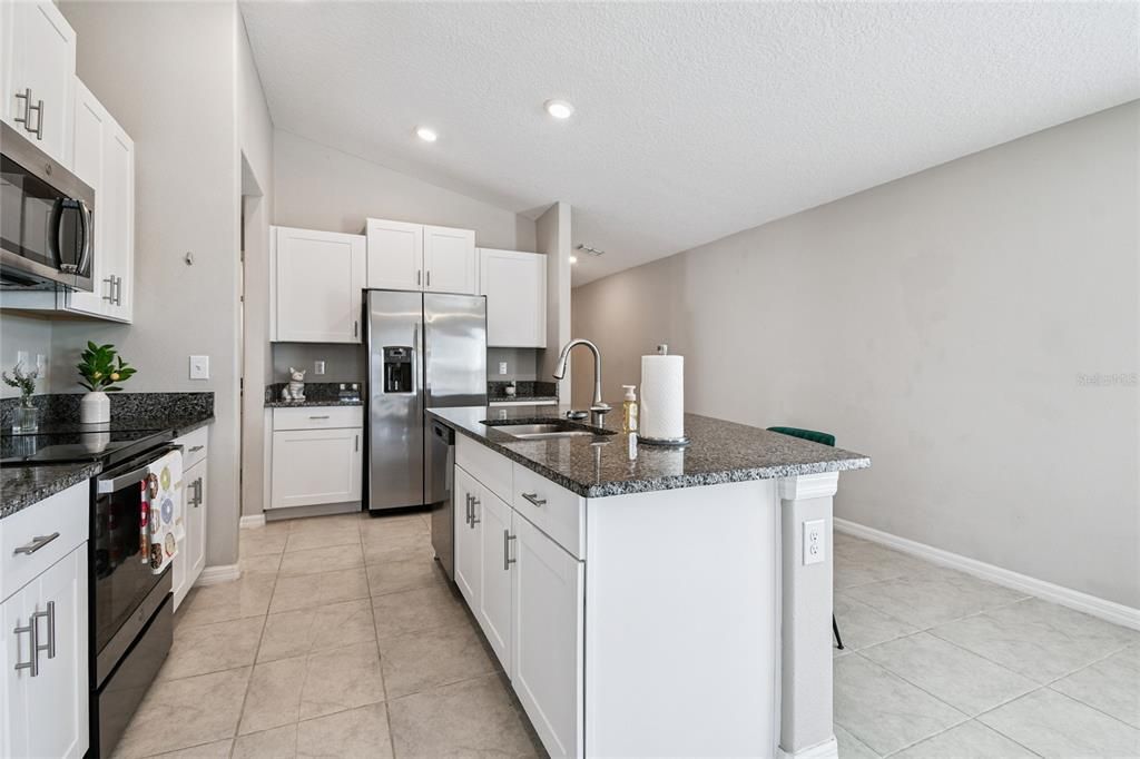 En Venta: $319,900 (3 camas, 2 baños, 1451 Pies cuadrados)