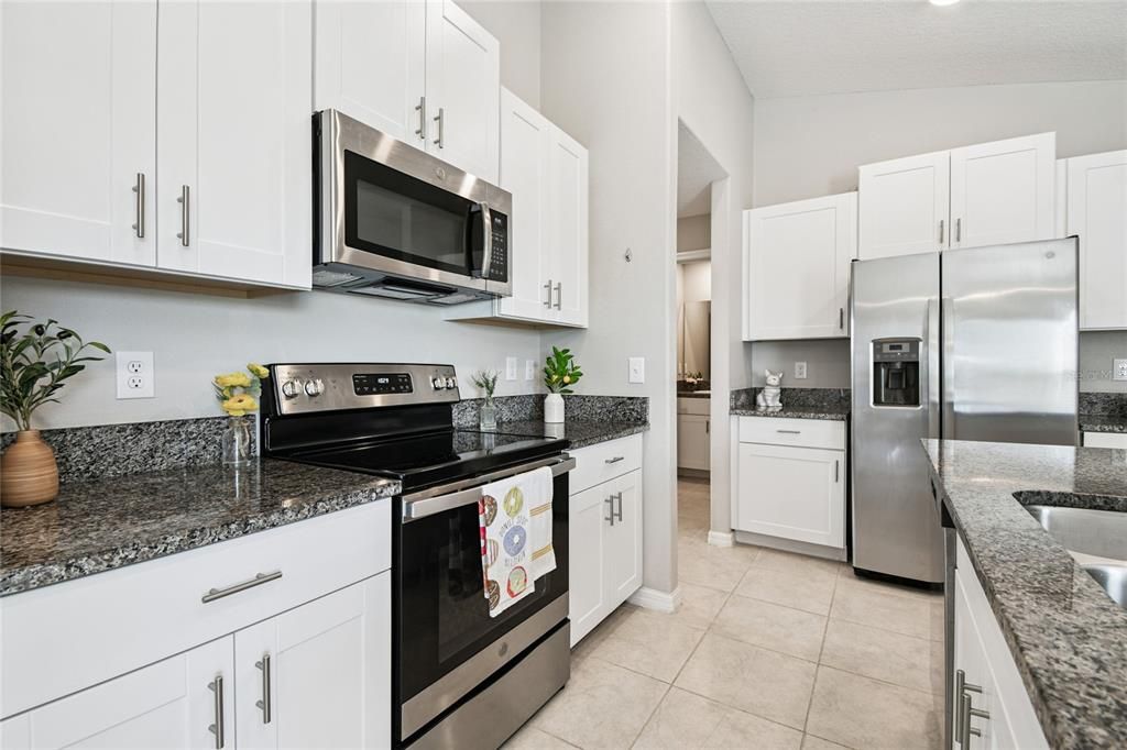 En Venta: $319,900 (3 camas, 2 baños, 1451 Pies cuadrados)