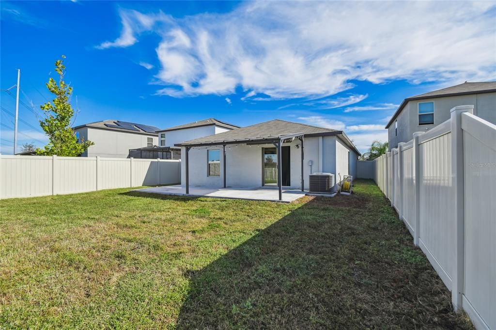 En Venta: $319,900 (3 camas, 2 baños, 1451 Pies cuadrados)