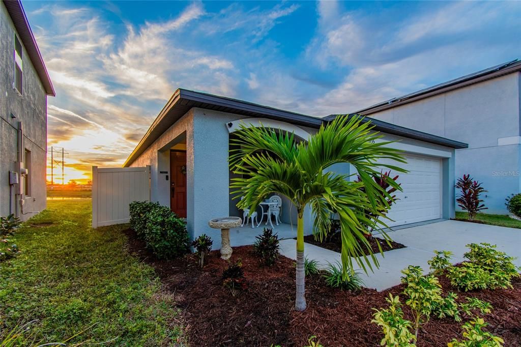 En Venta: $319,900 (3 camas, 2 baños, 1451 Pies cuadrados)