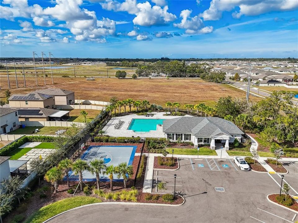 En Venta: $319,900 (3 camas, 2 baños, 1451 Pies cuadrados)