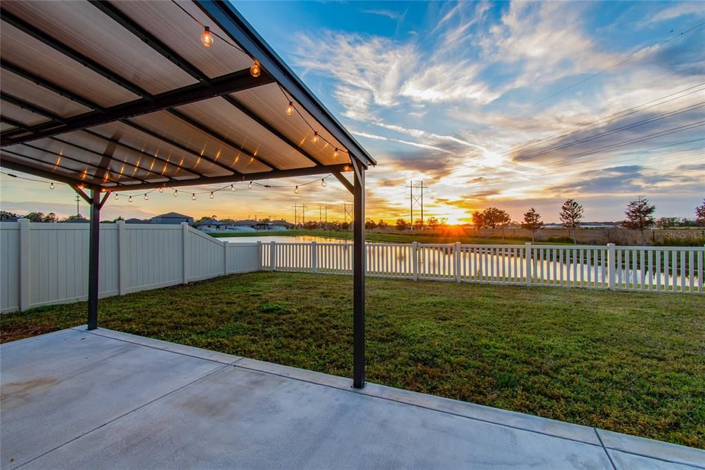 En Venta: $319,900 (3 camas, 2 baños, 1451 Pies cuadrados)