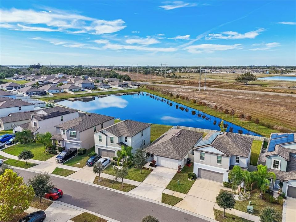 En Venta: $319,900 (3 camas, 2 baños, 1451 Pies cuadrados)