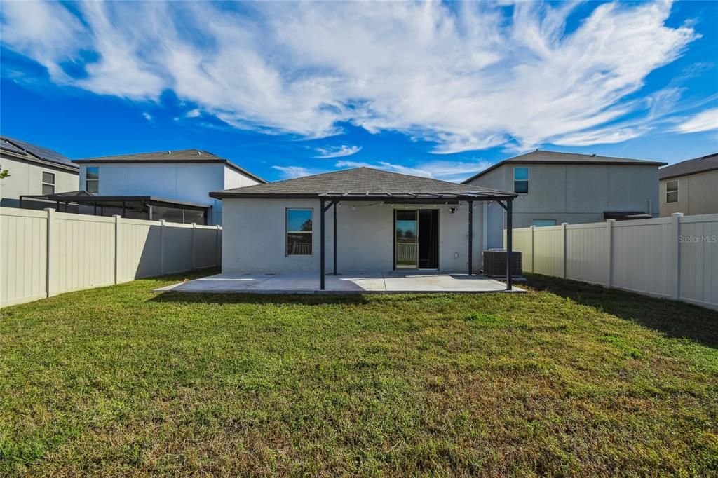 En Venta: $319,900 (3 camas, 2 baños, 1451 Pies cuadrados)