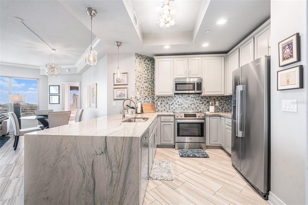 For Sale: $879,000 (2 beds, 2 baths, 1571 Square Feet)