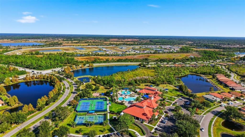 На продажу: $395,000 (2 спален, 2 ванн, 1698 Квадратных фут)