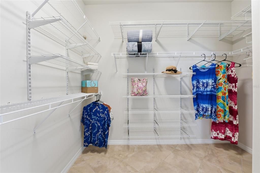 На продажу: $395,000 (2 спален, 2 ванн, 1698 Квадратных фут)