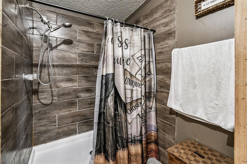 For Sale: $249,900 (2 beds, 2 baths, 1296 Square Feet)